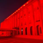 Palatul Victoria, roșu pentru Duchenne, gri pentru realitate